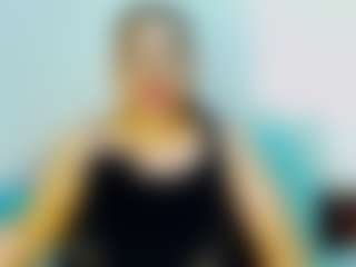Live cam show with CocoFlames75 - Black Middle Aged on ObeyMaria