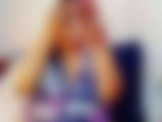 Live cam show with CocoFlames75 - Striptease on Hubzter Live