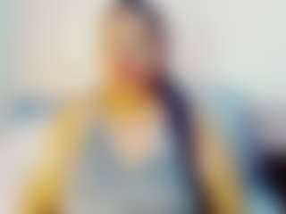 CocoFlames75 MILF webcam performer live streaming