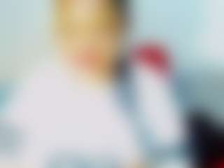 CocoFlames75 MILF webcam performer live streaming