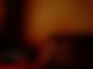 Live cam show with CocoFlames75 - Solo on chickslive.net