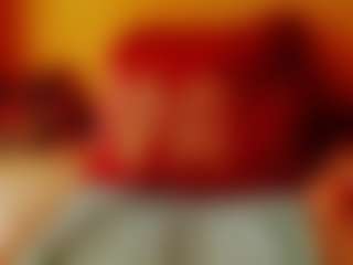 CocoFlames75 MILF webcam performer live streaming