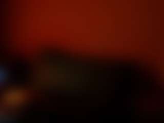CocoFlames75 MILF webcam performer live streaming