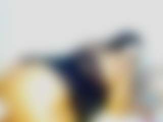 CocoFlames75 MILF webcam performer live streaming