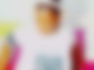 Live cam show with CocoFlames75 - Middle Aged on CamwithHer