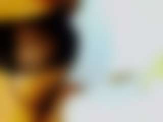 CocoFlames75 MILF webcam performer live streaming