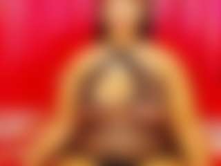 Live cam show with DivineBooty93 - Chubby on Milfs Live