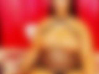 Live cam show with DivineBooty93 - Solo on Camsoda