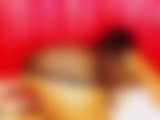 Live cam show with DivineBooty93 - Thick on UwU Esports