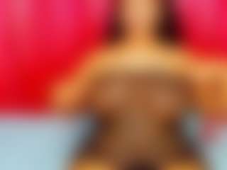 Live cam show with DivineBooty93 - Blowjob on madthumbs