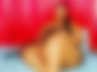 Live cam show with DivineBooty93 - Shaved Pussy Curvy on Camsoda