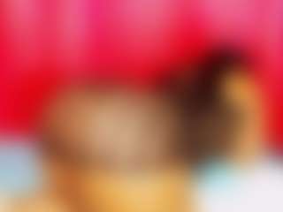 Live cam show with DivineBooty93 - BBW on TottyGirls