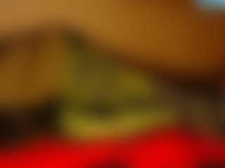 Live cam show with LusciousLipsT - Living Room on MyBangCams