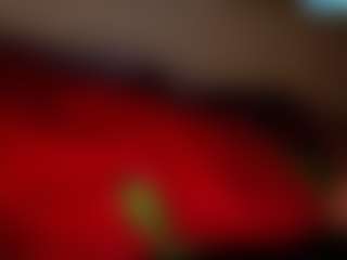 Live cam show with LusciousLipsT - Big Tits on Stripli.com