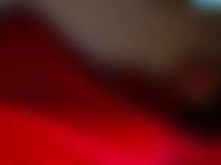 LusciousLipsT's Live Sex Cam Show