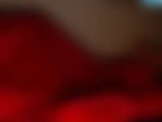 Live cam show with LusciousLipsT - Living Room on SxyPornLive
