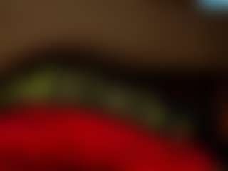 Live cam show with LusciousLipsT - Living Room on xDating