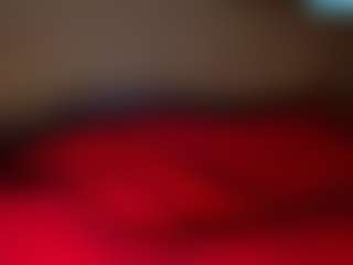 Live cam show with LusciousLipsT - Amateur on Milfs Live