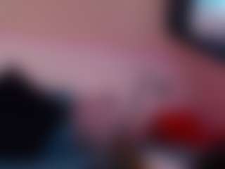 LusciousLipsT's Live Sex Cam Show