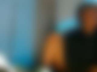 LusciousLipsT's Live Sex Cam Show