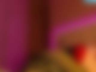 LusciousLipsT's Live Sex Cam Show