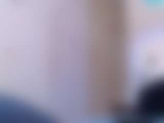LusciousLipsT's Live Sex Cam Show