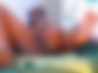 LusciousLipsT's Live Sex Cam Show