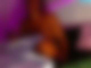 LusciousLipsT's Live Sex Cam Show