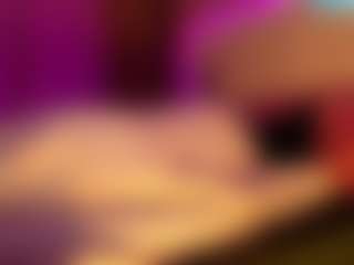 LusciousLipsT's Live Sex Cam Show