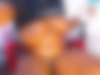 LusciousLipsT's Live Sex Cam Show