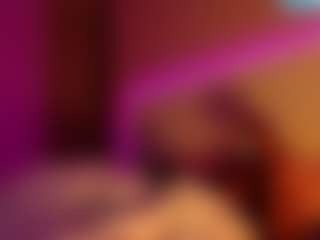 LusciousLipsT's Live Sex Cam Show