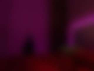 LusciousLipsT's Live Sex Cam Show