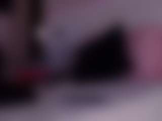 LusciousLipsT's Live Sex Cam Show