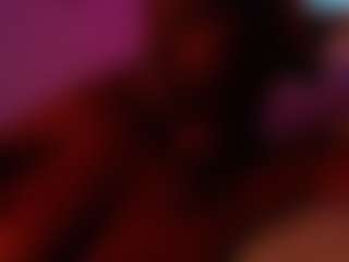 LusciousLipsT's Live Sex Cam Show