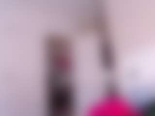 Live cam show with LusciousLipsT - Ebony Amateur on nudelive.tv