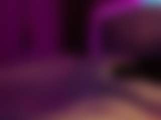 Live cam show with LusciousLipsT - Ebony Amateur on CamClone