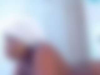 Live cam show with LusciousLipsT - Ebony Amateur on Mixed Magazine Live