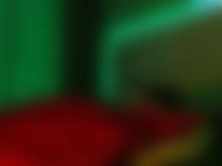 Live cam show with LusciousLipsT - Living Room on eurowanks.com