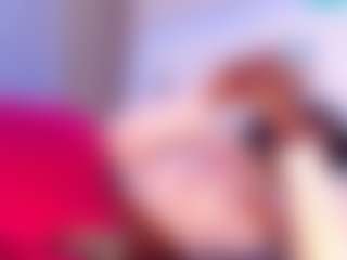 Live cam show with LusciousLipsT - Living Room on camtv