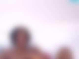 Show de câmera ao vivo com LusciousLipsT - Black Amateur no Camsoda