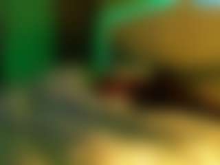 LusciousLipsT's Live Sex Cam Show
