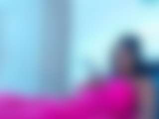 LusciousLipsT's Live Sex Cam Show
