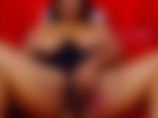Live cam show with SexyBustyBoobs87 - Spank Ebony on Milfs Live