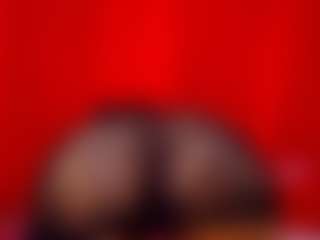 Live cam show with SexyBustyBoobs87 - Ebony MILF on Fling VIP Chat