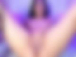 Live cam show with zarahfoster - Teen (18+) on AdultVida.com