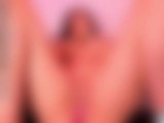 Live cam show with zarahfoster - Bikini on friskycurves.com