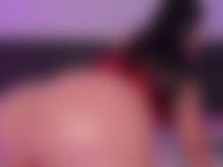 Live cam show with glektragray - Latina on CamwithHer | united states