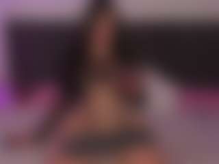 Live cam show with glektragray - Lush Curvy on friskycurves.com