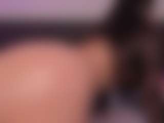 Live cam show with glektragray - Public BBW on StripNow