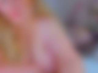 Live cam show with AdabelaUrHotDream - Squirt on liverealitysex.com